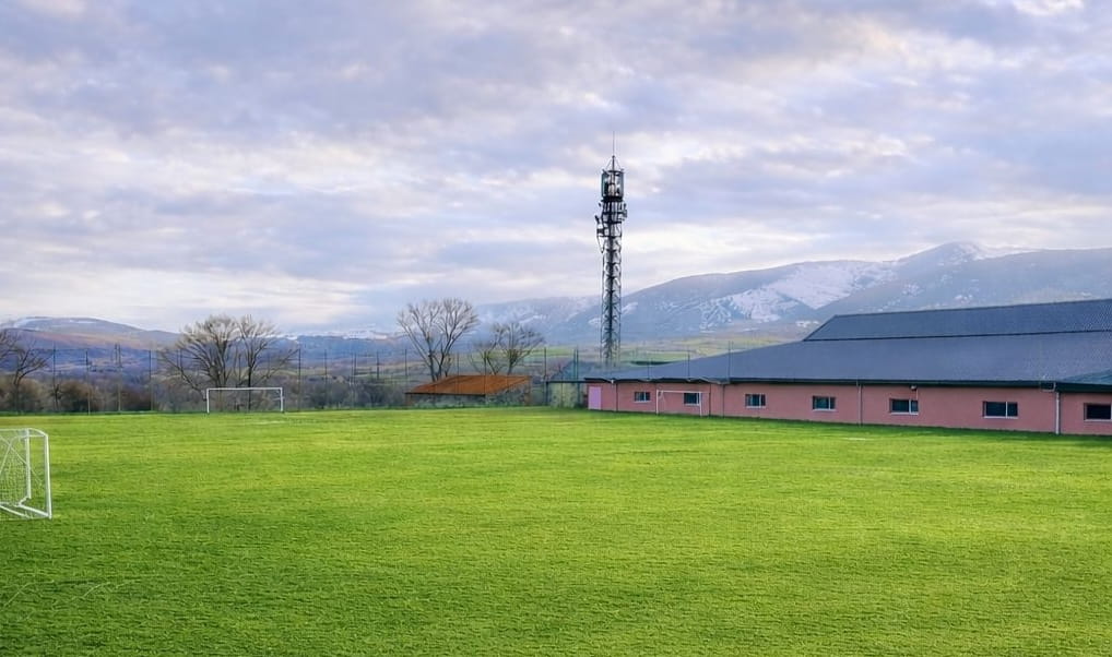 campus cerdanya camp de gespa natural futbol